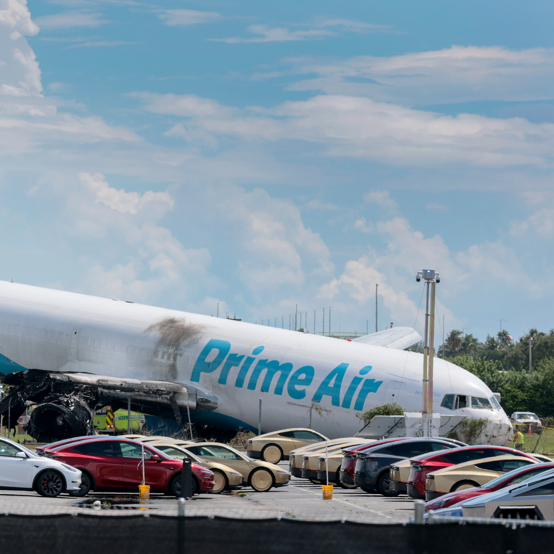 Amazon Pauses Cargo Flights With 21 Air After Miami Crash