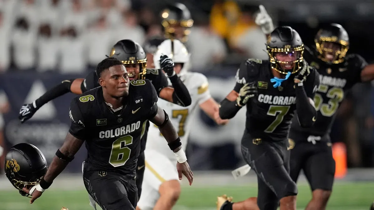 College Football Season Opens Amid Legal Chaos and Big Games