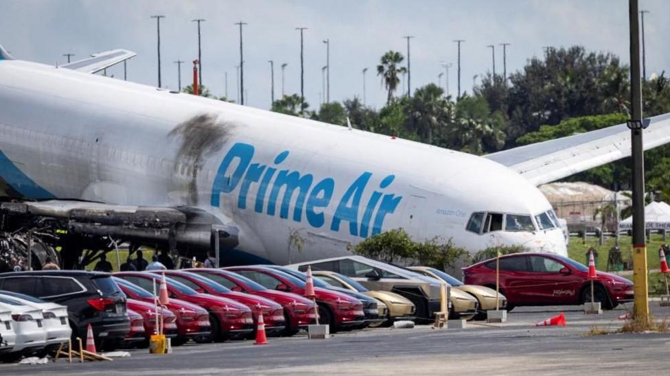 Five Die After Miami Runway Plane Crash Crushes Vehicles