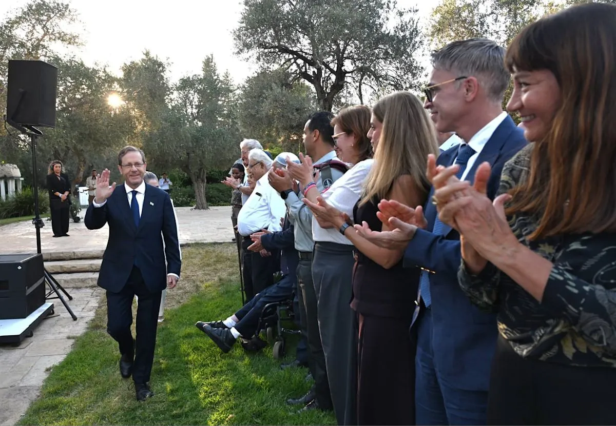 Israeli President Bestows Highest Civilian Honor on 11 Figures