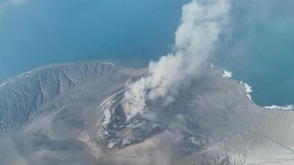 Indonesia Volcano Eruption Disrupts Flights Across Jakarta Hub
