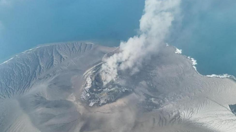 Indonesia Volcano Eruption Grounds Flights Across Major Hubs