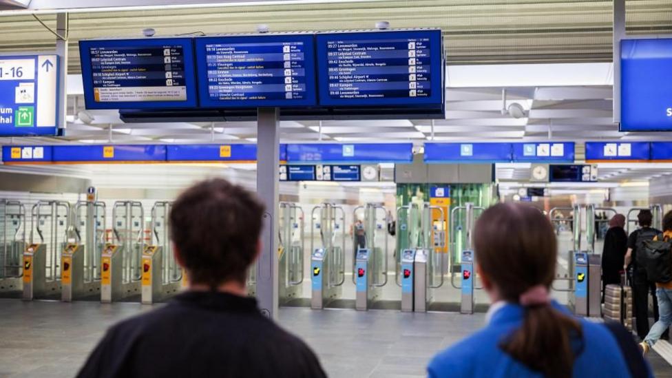 Netherlands Rail Sabotage Sparks Widespread Travel Disruptions