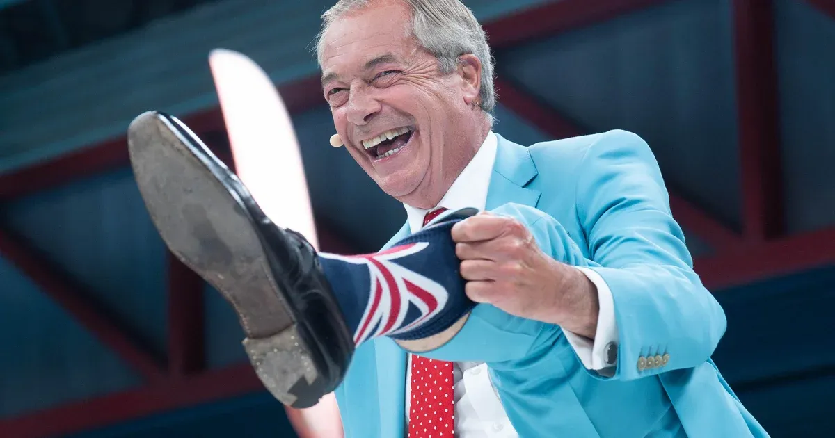 Farage Dismisses Covert Donation Probe Amid Staff Resignations