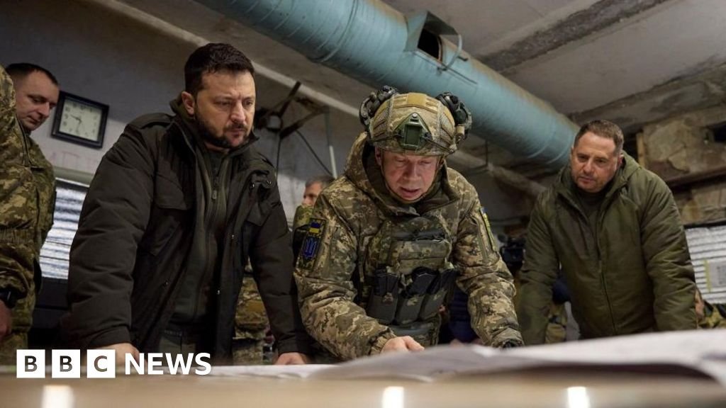 Why Zelenskyy Forecasts Ukraine War Extending Into Winter